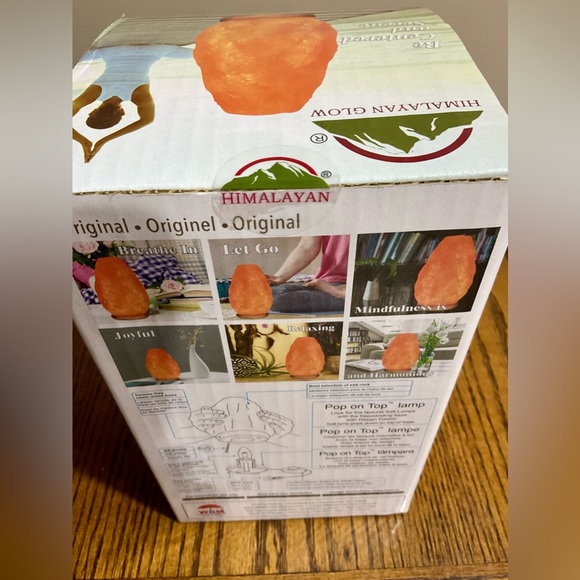 Natural Salt Lamp Himalayan Glow - Picture 4 of 6